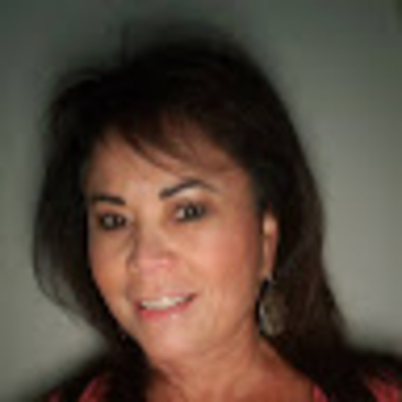 Meet your Posher, Janet - Picture 1 of 1